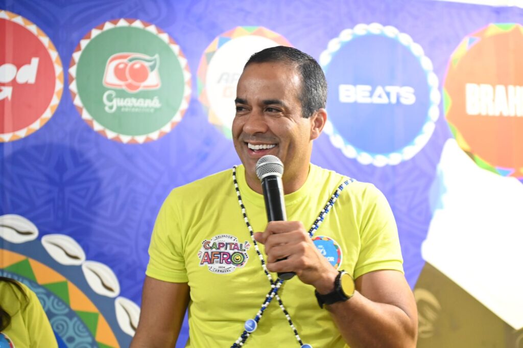 Bruno Reis diz que segunda de Carnaval superou sábado em número de pessoas e celebra sucesso da folia no Centro: “Maior legado”